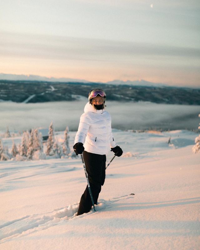 Trevlig helg alla Tuxer vänner! 🌲Vem ska åka skidor i helgen? 

📷 @gustafkumlin 

#tuxersweden #tuxer #skidåkning #skidor #skiing #jämtland #åre #mittare #älskaråre #åresweden #naturfoto #utinaturen #mittfriluftsliv #naturen #ski #swedenimages #uteliv
